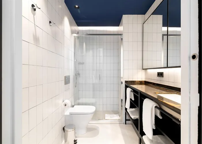 Coliving For Master, Postgrads And Language Learners * Βαρκελώνη