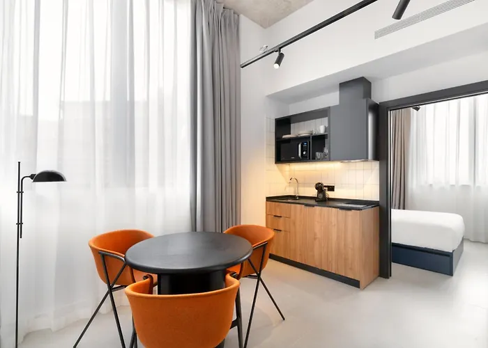 Coliving For Master, Postgrads And Language Learners דירה *