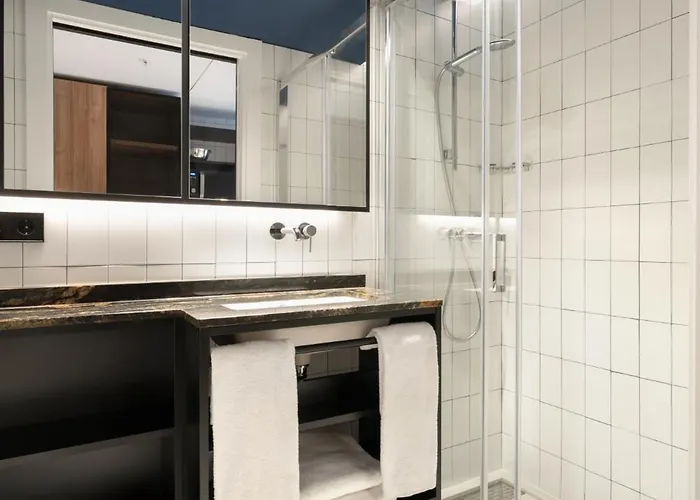 Coliving For Master, Postgrads And Language Learners דירה